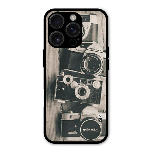 Vintage Style Shutter Shockproof Hybrid Protection (Metal + TPU) Back Case Cover